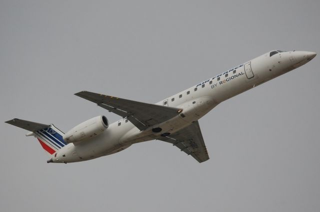 Embraer ERJ-145 (F-GUBE)