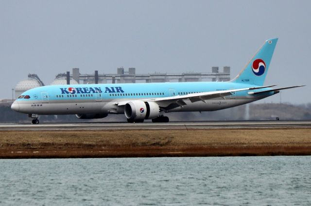 Boeing 787-8 (HL7208) - 'Koreanair 91; from Seoul landing on 4R