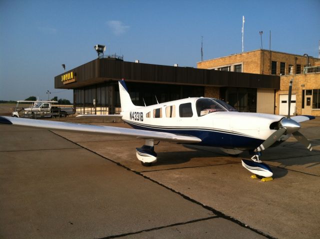 Piper Saratoga (N4331B)