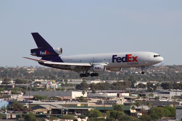 McDonnell Douglas DC-10 (N307FE)