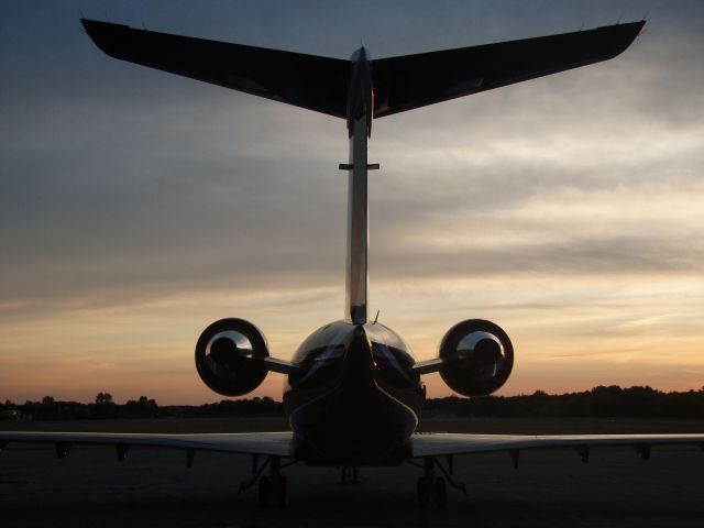 Canadair Challenger (N400DH) - Tail end of Denny Hamlins Challenger