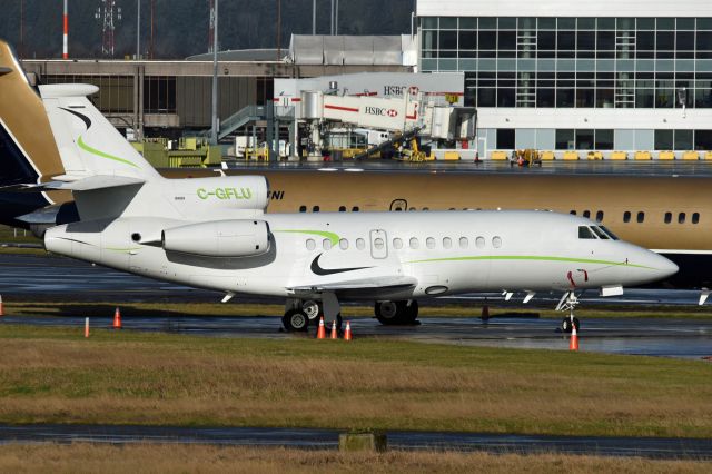 Dassault Falcon 900 (C-GFLU)