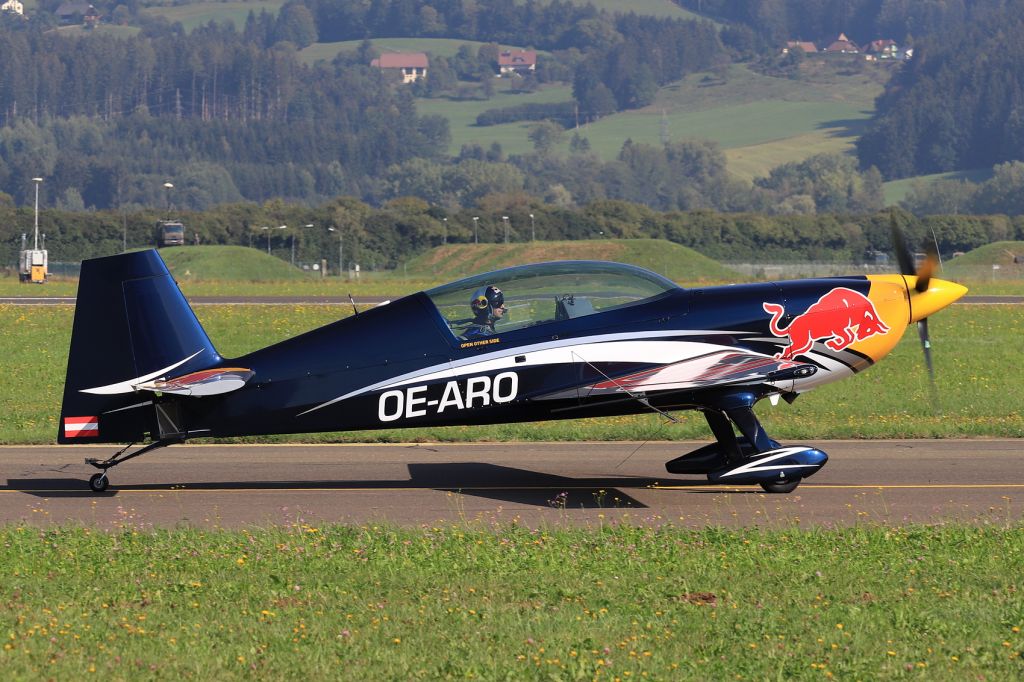 EXTRA EA-300 (OE-ARO)