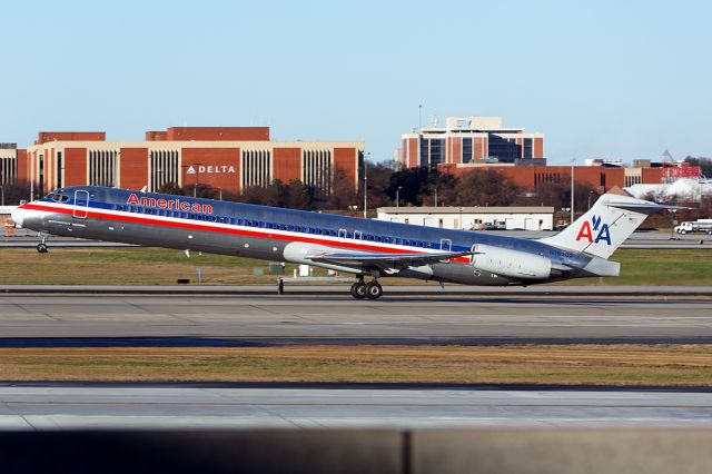 McDonnell Douglas MD-83 (M76202)