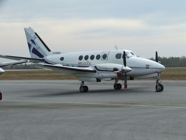 Beechcraft King Air 100 (C-FDOS)