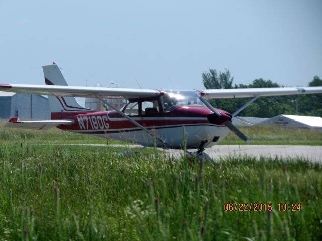 Cessna Skyhawk (N7180G)