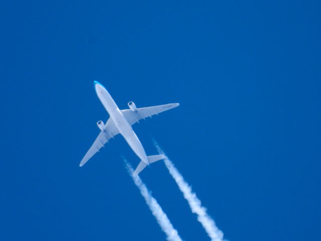Airbus A330-300 (PH-AKB) - KLM661br /AMS-IAHbr /12/03/2024