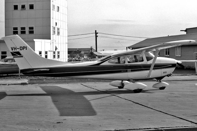 VH-DPI — - CESSNA 182K - REG VH-DPI (CN 182-58003) - ESSENDON MELBOURNE VIC. AUSTRALIA - YMEN (20/3/1979)35MM NEGATIVE SCAN.
