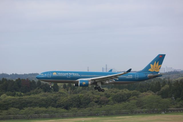 Airbus A330-200 (VN-A376)