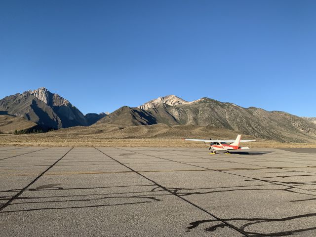 Cessna Skylane (N71164) - KMMH 