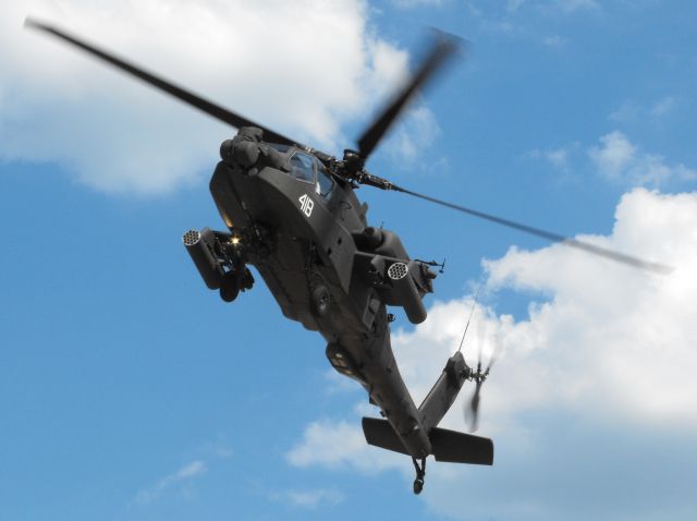 Boeing Longbow Apache (04-3041) - Apache AH-64 departing the helicopter pads