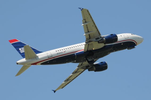 Airbus A319 (N737US) - Whats wrong with this picture? An baby Airbus wearing a registration number N737US of its main competitor? I guess even a baby bus knows what it wants to be when it grows up!