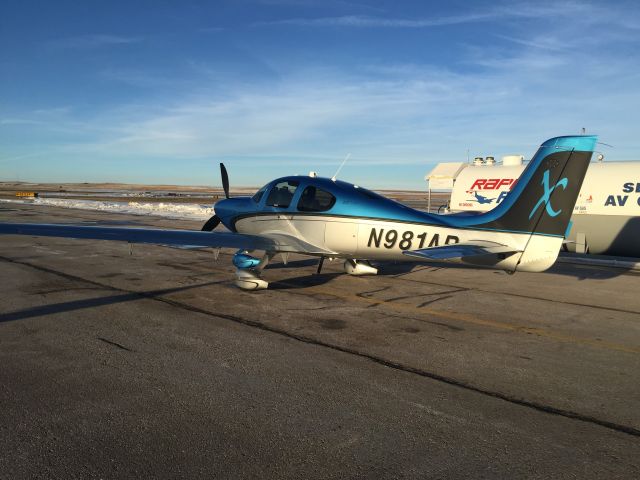 Cirrus SR22 Turbo (N981AR)