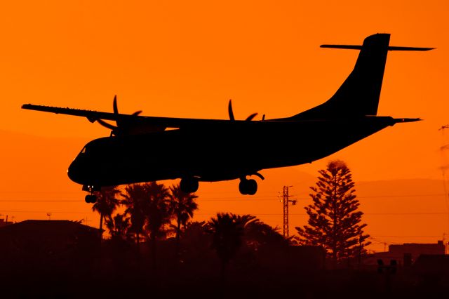 ATR ATR-72 (EC-LAD) - TENERIFE NORTH AIRPORTbr /31/12/2015