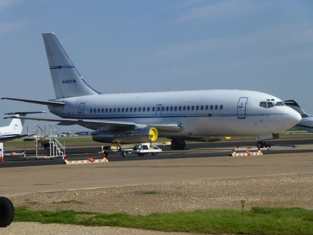 Boeing 737-200 (N465TW)