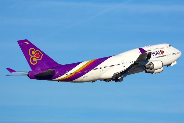 Boeing 747-200 (HS-TGY)