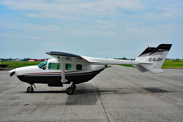Cessna Super Skymaster (C-GJDF) - Visiting CYHU on May 30, 2022.
