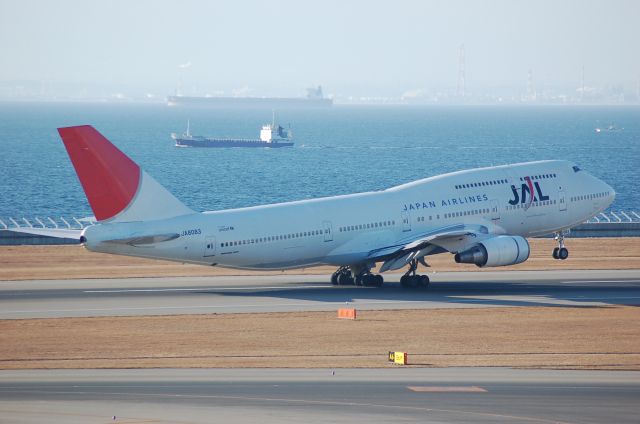 Boeing 747-400 (JA8083) - The lighting wasn't right but sometimes you have to take what you can get. Chubu-Centrair International Airport, Japan