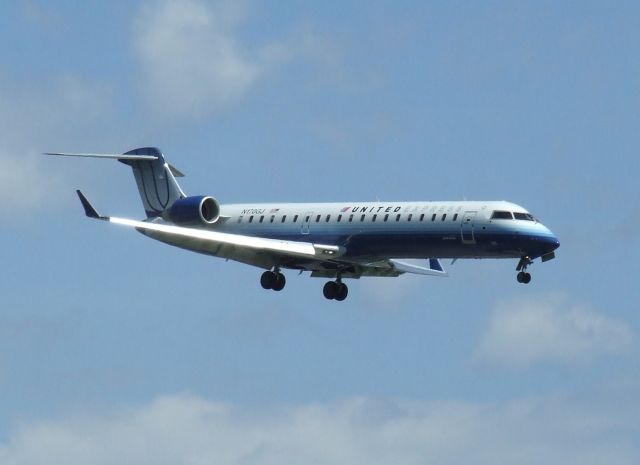 Canadair Regional Jet CRJ-700 (N170GJ)