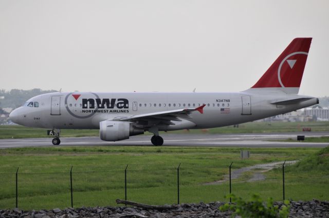 Airbus A319 (N347NB) - Seen at KDCA on 5/9/2009.