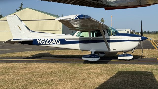 Cessna Skyhawk (N5234D) - In the run up area preparing for a breakfast flight with the Keystone Flyers
