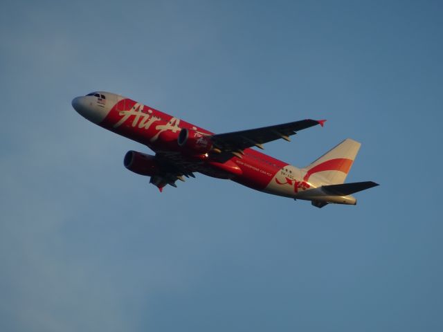 Airbus A320 (9M-AQC)
