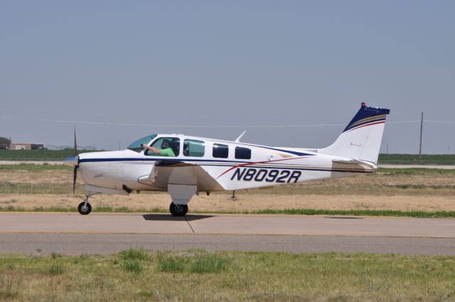 Beechcraft Bonanza (36) (N8092R)