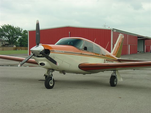 Piper PA-24 Comanche (N7627P)