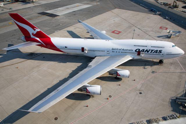 Boeing 747-400 (VH-OEE)