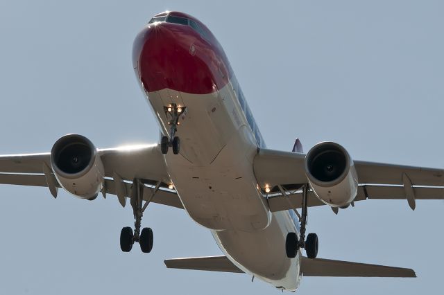 Airbus A320 (HB-IHX)