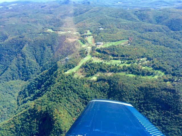 Beechcraft Bonanza (33) (N7880L)