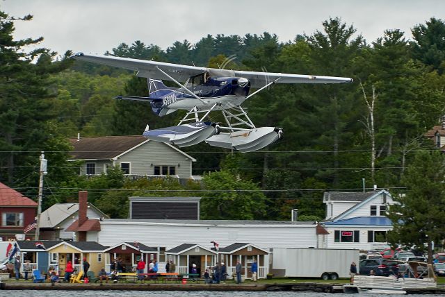 Cessna Skylane (N580WA) - Short final