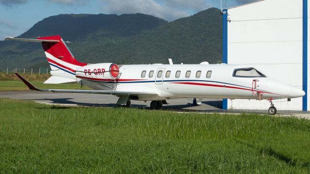 Bombardier Learjet 75 (PS-GRP)