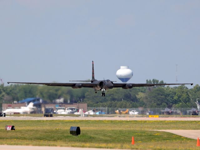 Lockheed ER-2 (80-1079) - A USAF U-2S from the 9th Operations Group, 9th Reconnaissance Wing, Beale AFB, at EAA Airventure, on 27 Jul 2022. 