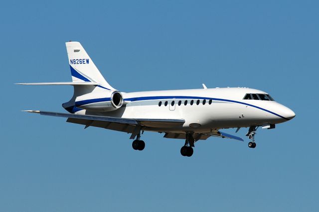 Dassault Falcon 2000 (N826EW)