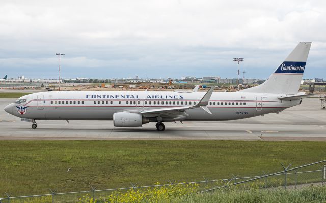 Boeing 737-900 (N75435)