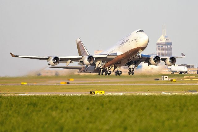 Boeing 747-400 (N263SG)