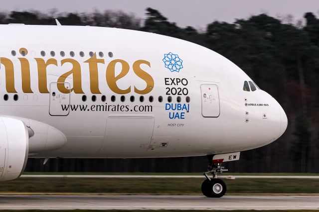 Airbus A380-800 (A6-EEW) - A6-EEW Emirates Airbus A380-861 @ Frankfurt (EDDF) departing on Rwy18 to Dubai (OMDB) - 27.11.2014