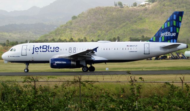 Airbus A320 (N537JT)