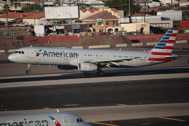 Airbus A321 (N543UW)