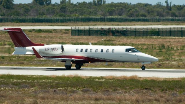 Learjet 45 (ZS-SGU) - Departing out West