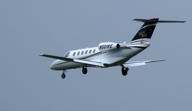 Cessna Citation CJ2+ (N501KE) - On final is this 2008 Cessna Citation 525A in the Spring of 2019.