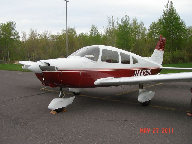 Piper Cherokee (N44290)