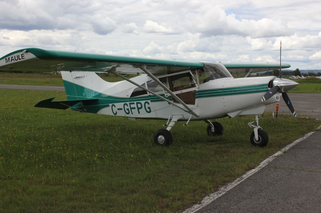 MAULE MT-7-260 Super Rocket (C-GFPG) - Aéroport de Joliette QC. CSG3 22-08-2015 Maule MT-7-235