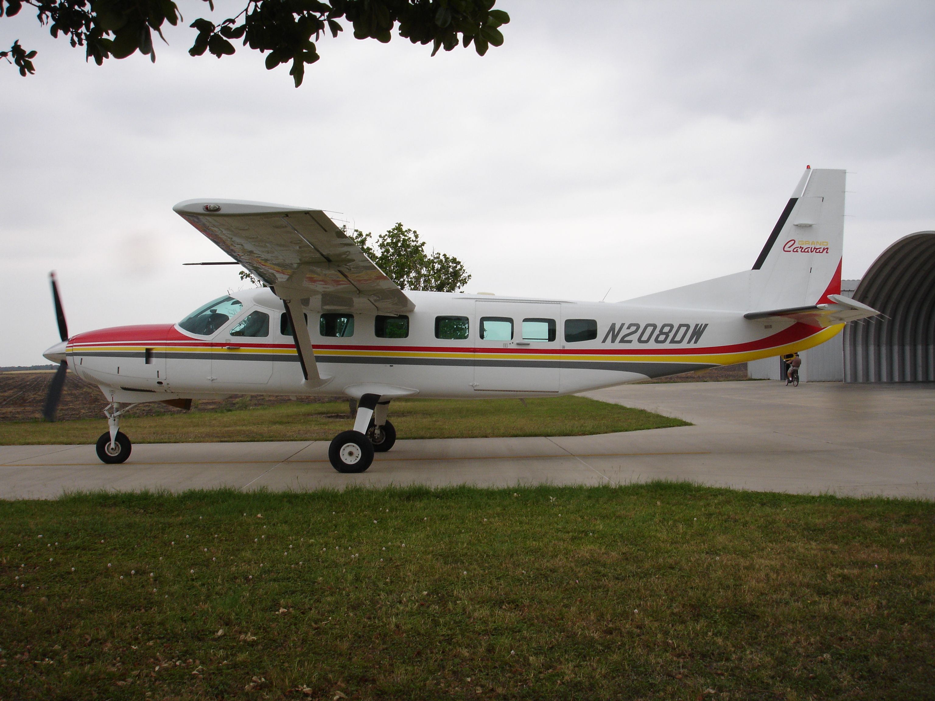 Cessna Caravan (N208DW) - Agua Dulce, Texas