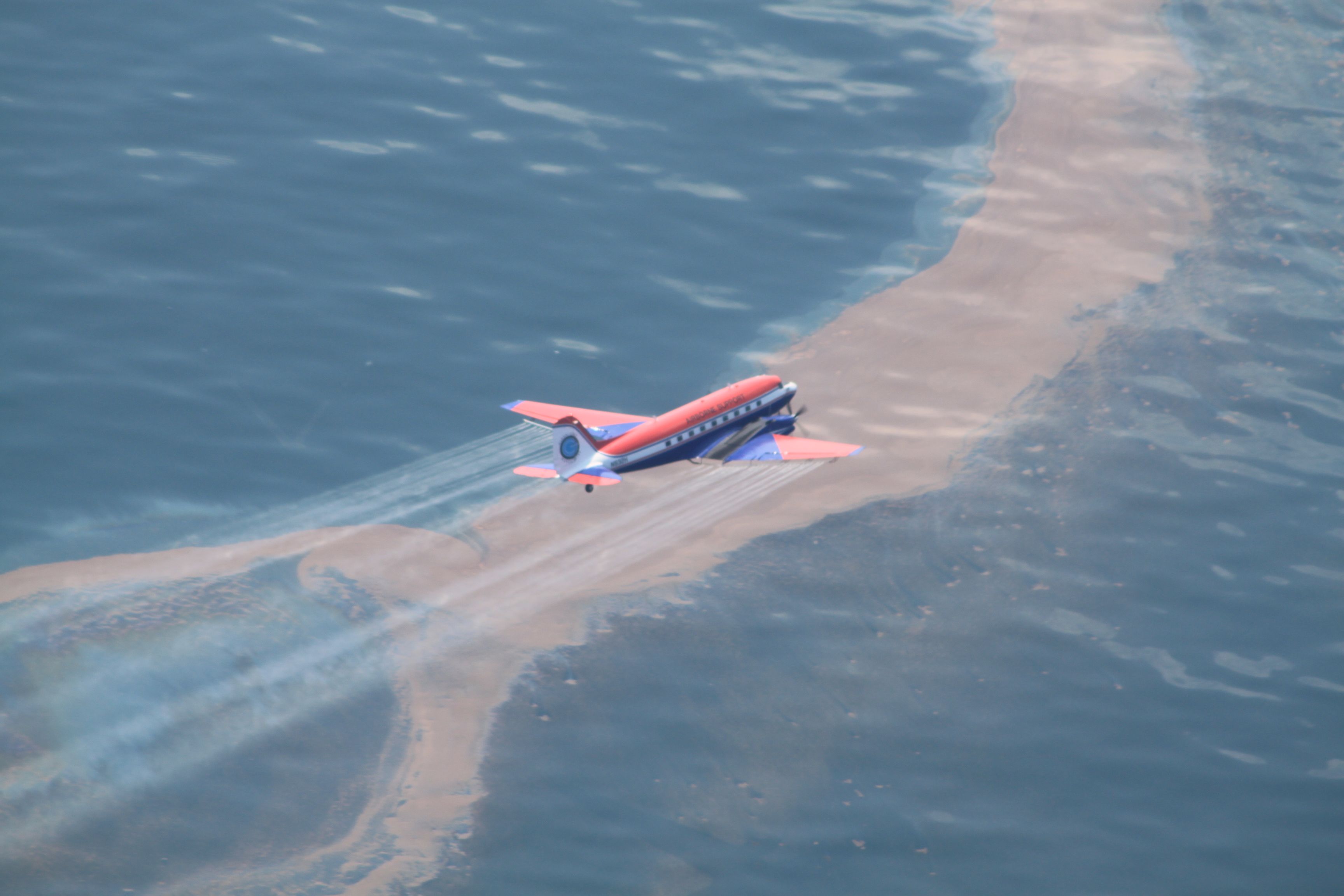 Douglas DC-3 (turbine) (N932H)