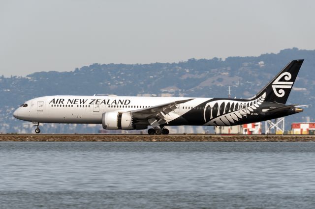 Boeing 787-9 Dreamliner (ZK-NZJ) - 16th November, 2024: Red-eye trans-Pacific flight NZ 008 from Auckland about to lower her nose gear on runway 28L at SFO.  She took off at 8:37pm and landed at 11:04am on the same calendar date!