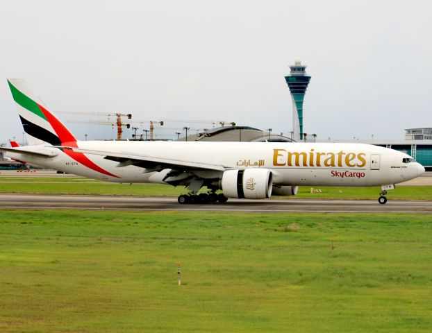 BOEING 777-200LR (A6-EFN) - Flight Emirates9871 has landed at CAN