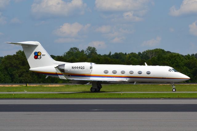 Gulfstream Aerospace Gulfstream IV (N444QG) - QUAD/AIR LLC (Quad Graphics) operating as "Jet Speed" EJM444 taxiing at KJQF - 8/6/18