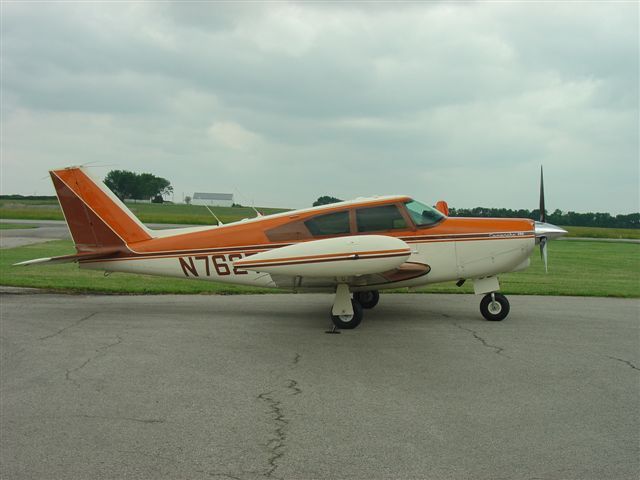 Piper PA-24 Comanche (N7627P)